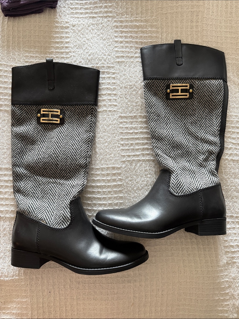 Tommy Hilfiger Women’s Size 7 New wot
Boots